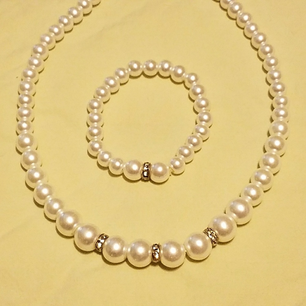 Pearl Necklace and Bracelet